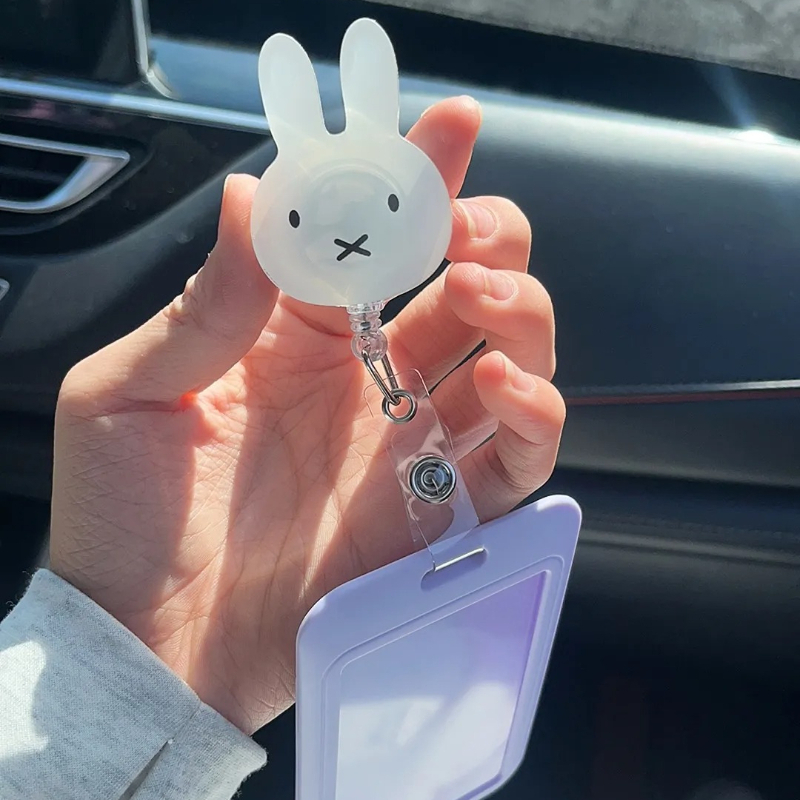 Kawaii Tech Accessories - Kawaii Miffy Ausweishalter mit Einziehbarer Rolle